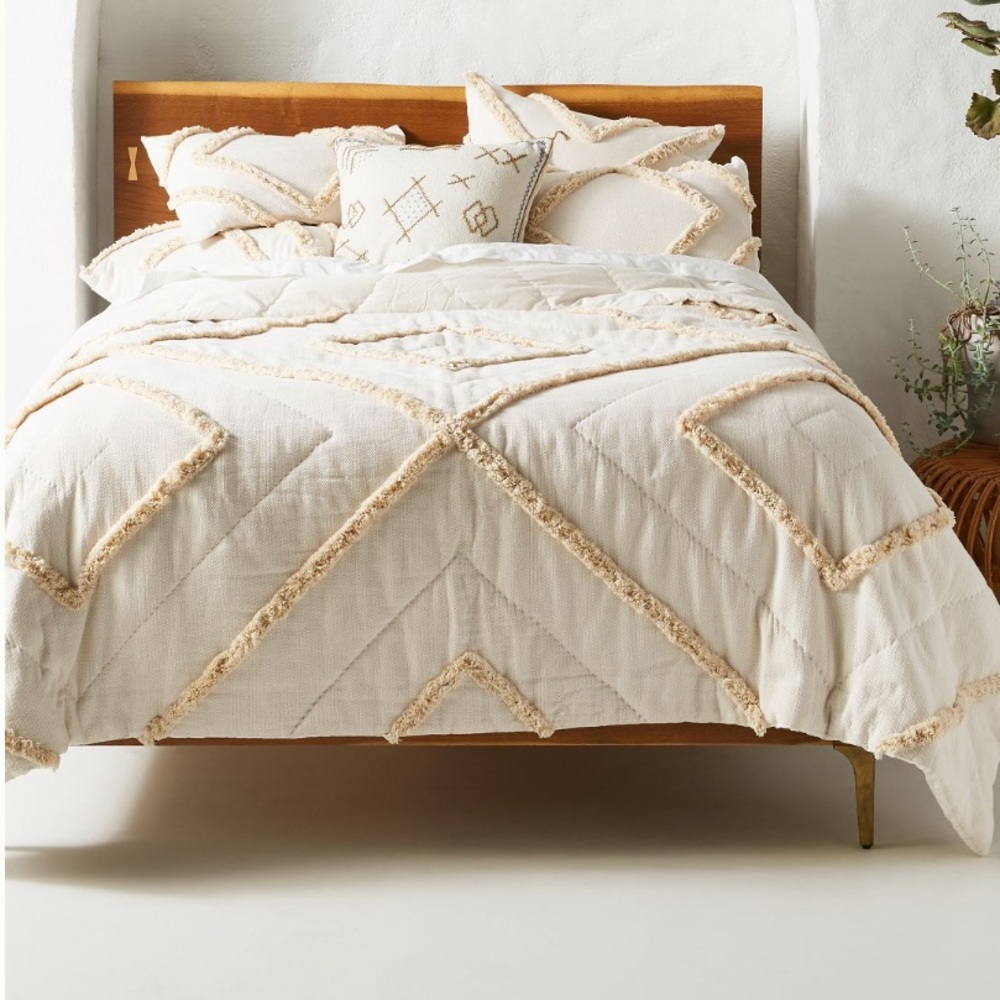 ISO Anthropologie Corell Quilt